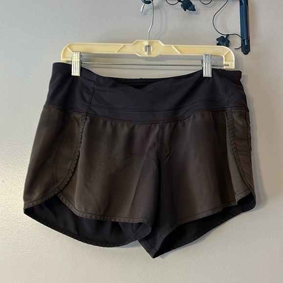 lululemon athletica Pants - LULULEMON SPEED UP SHORTS
